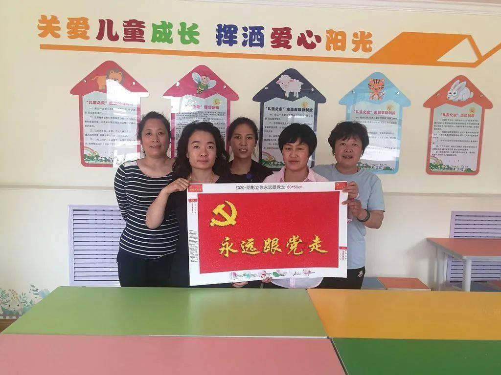 小猫钓鱼游戏龙王版有船